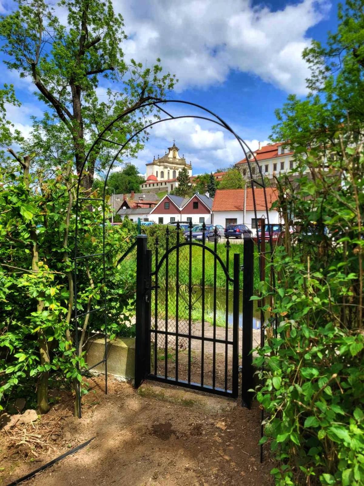 Apartman V Podzamci Rychnov nad Kneznou Esterno foto
