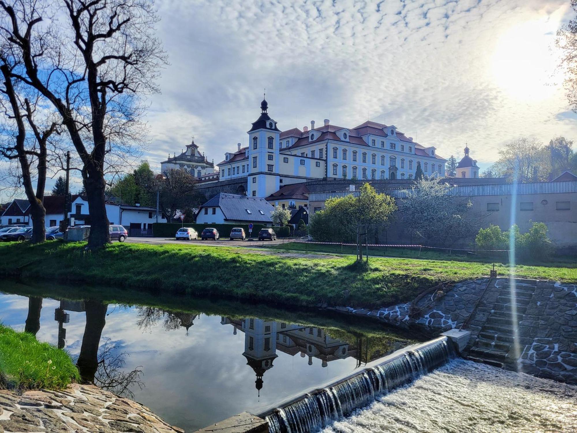 Apartman V Podzamci Rychnov nad Kneznou Esterno foto